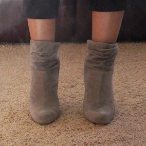 Aldo Grey Booties   size 37.5